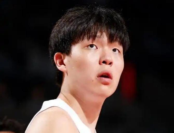 詹皇放弃顶薪?留湖人概率65%名嘴坚信勇士抢人 美媒:薪水成关键