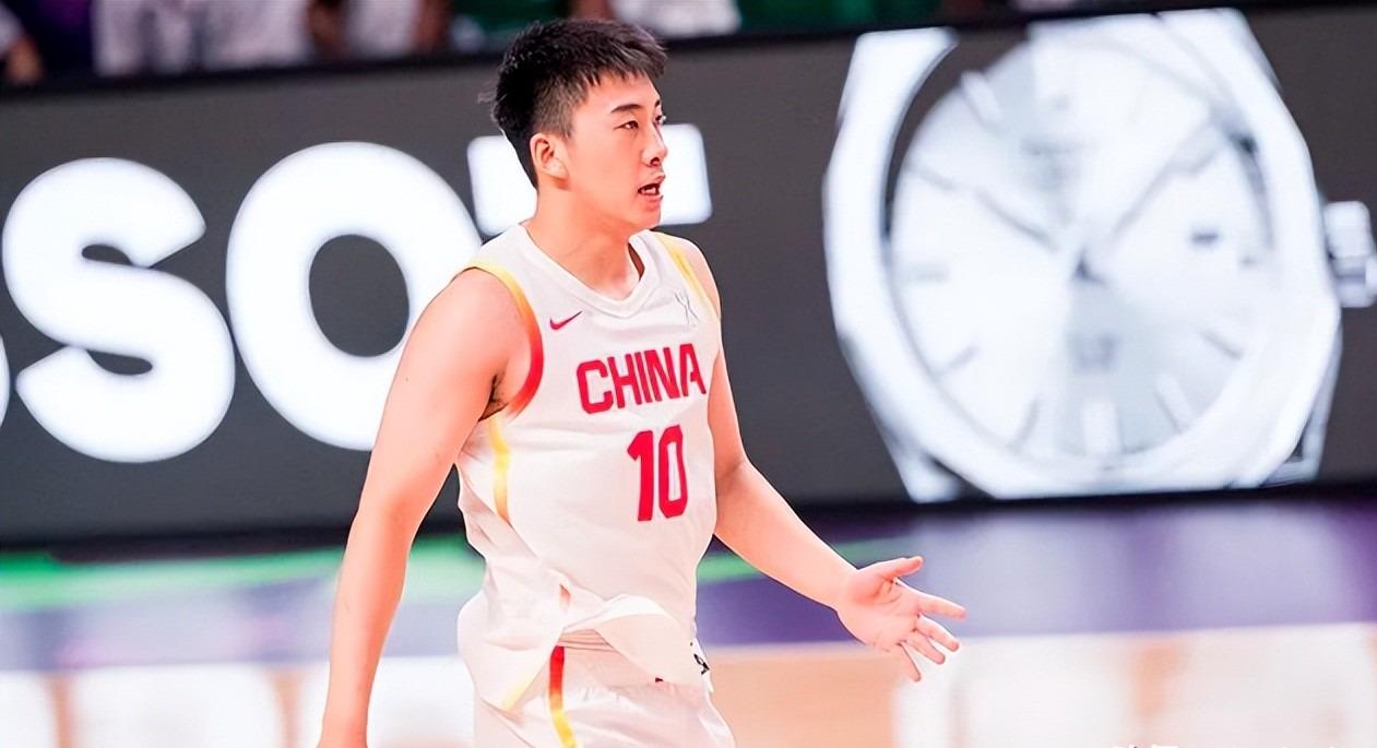 迪丽热巴为《功夫女足》增重8公斤!从0开始学足球
