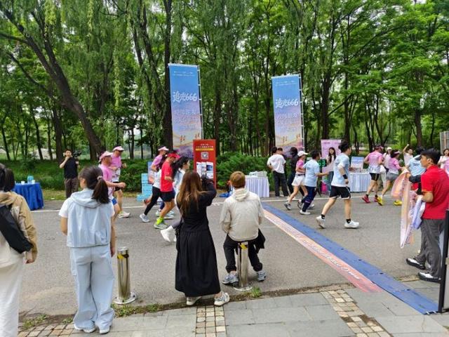 弗里克:我们会继续观察哈姆扎